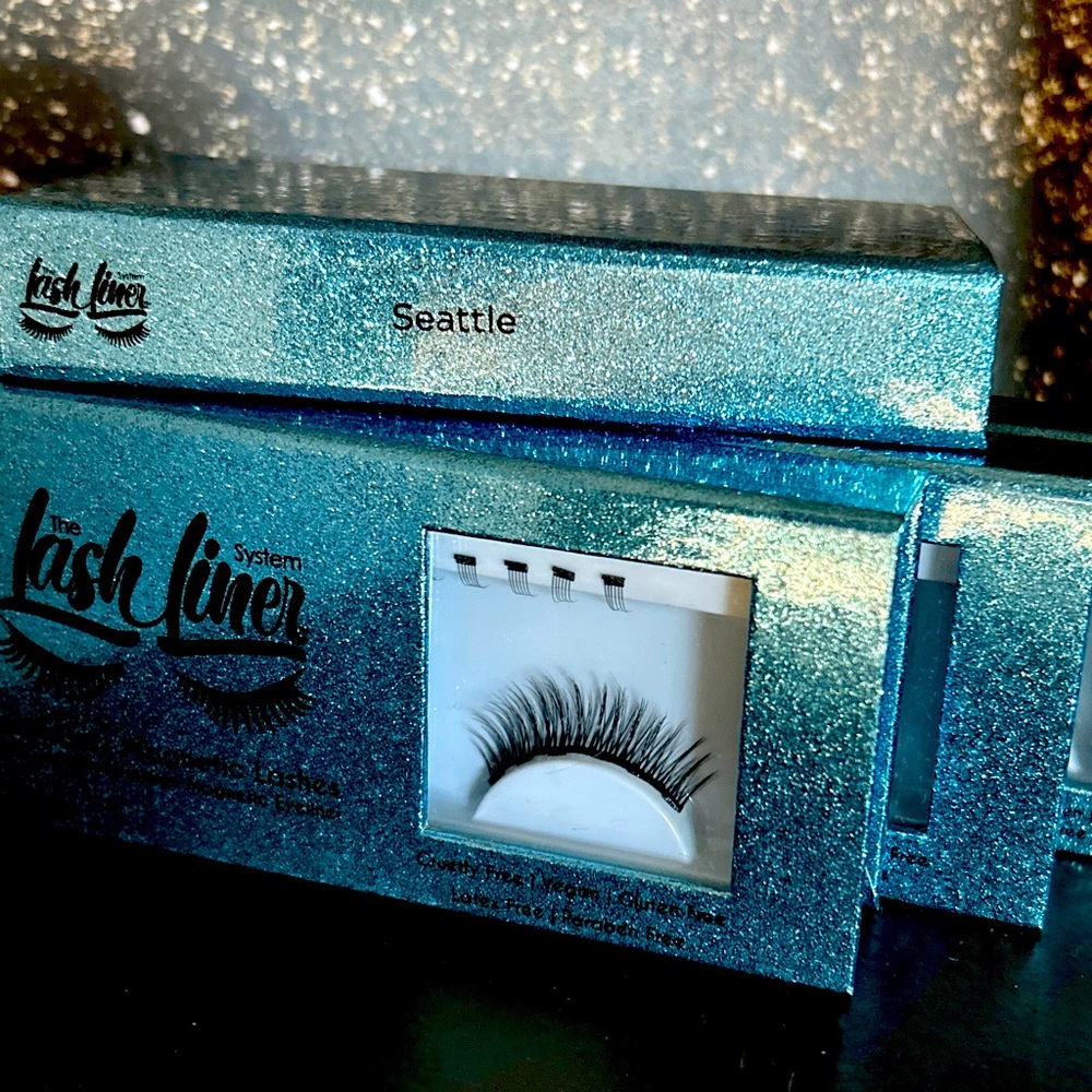 LashLiner Seattle style lashes and liner bundle.